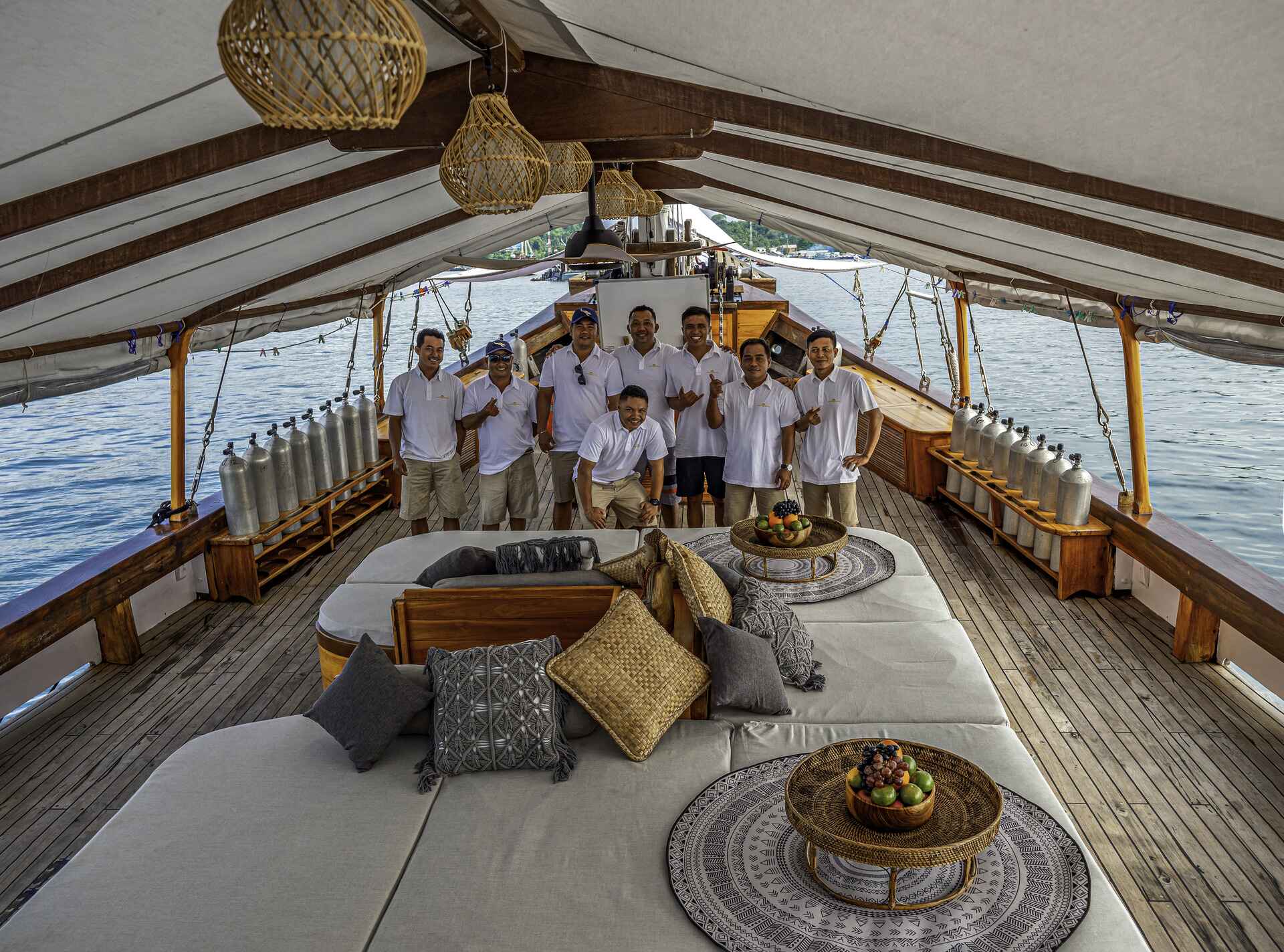 2024/02/Anne-Bonny-Crew.jpg