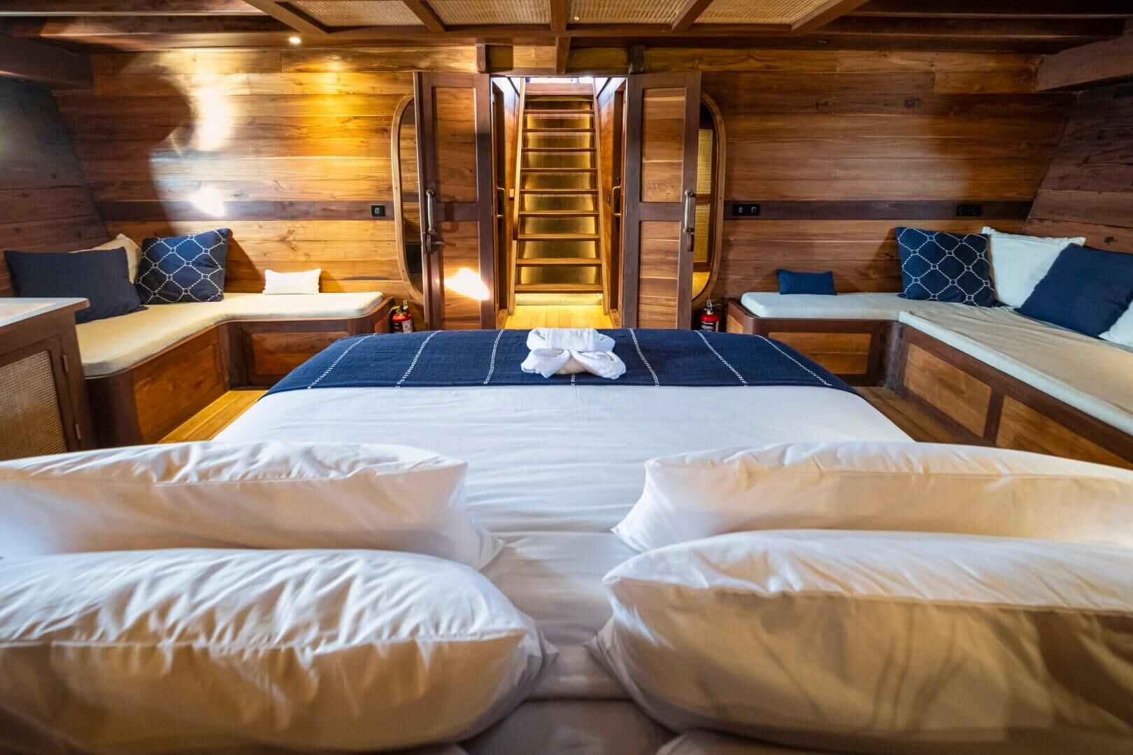 2024/02/Majik-Master-Cabin1.jpg