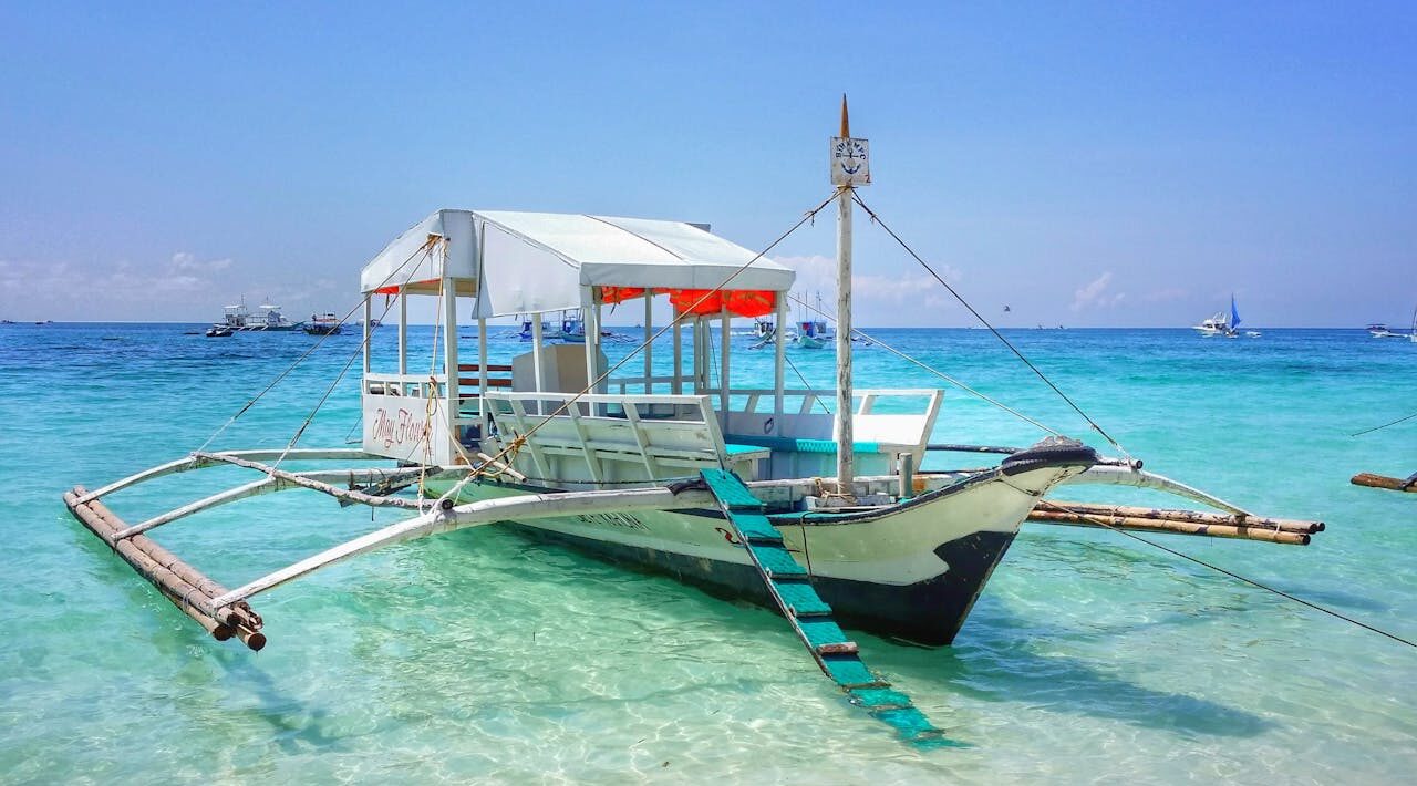 2024/12/Philippines-boat-e1733994002306.jpg