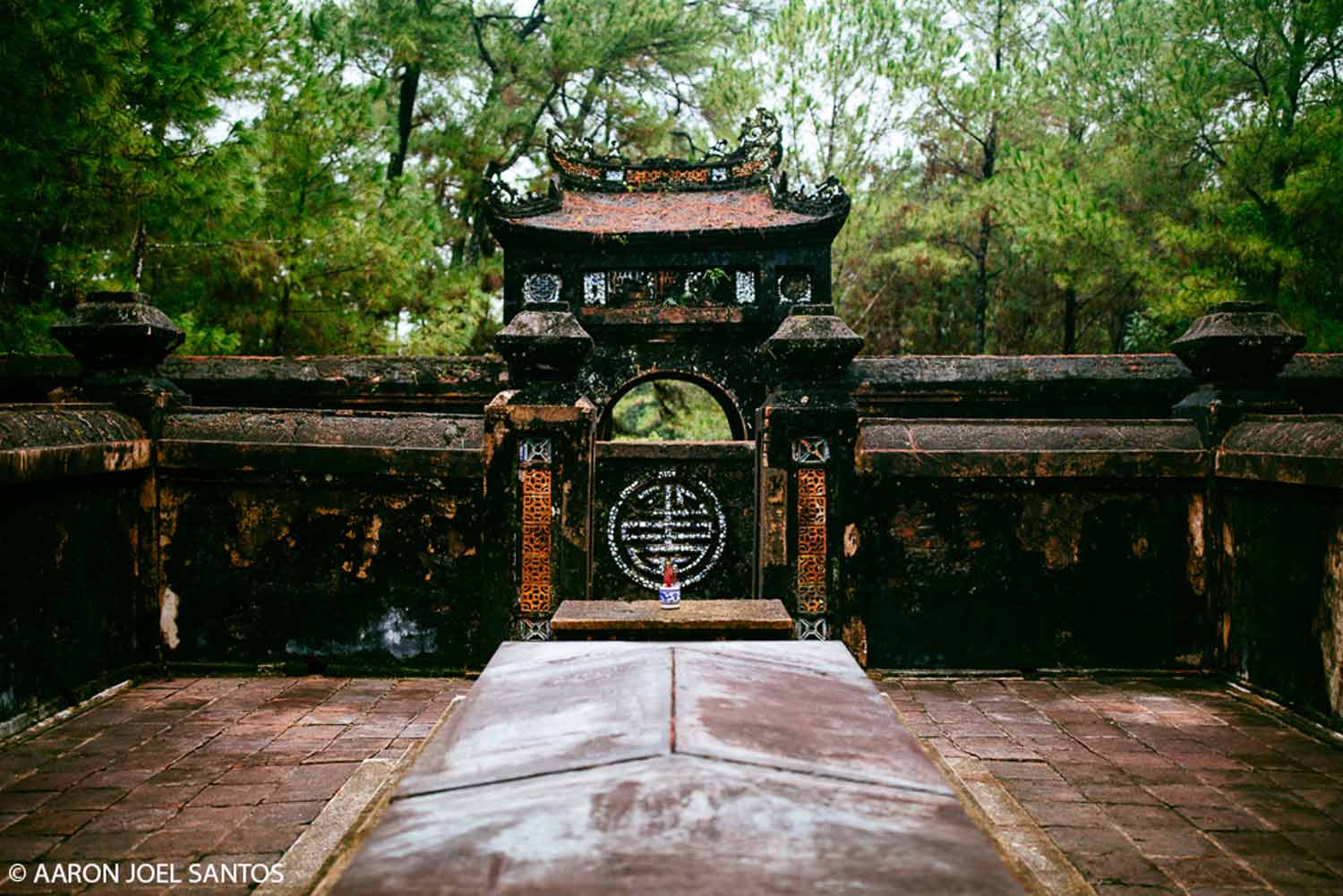 2024/12/Vietnam-Hue-tombs-Copyright-Aaron-Joel-Santos.jpg