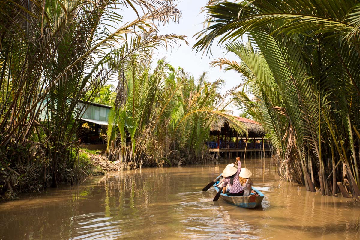 2024/12/Vietnam-river.jpg